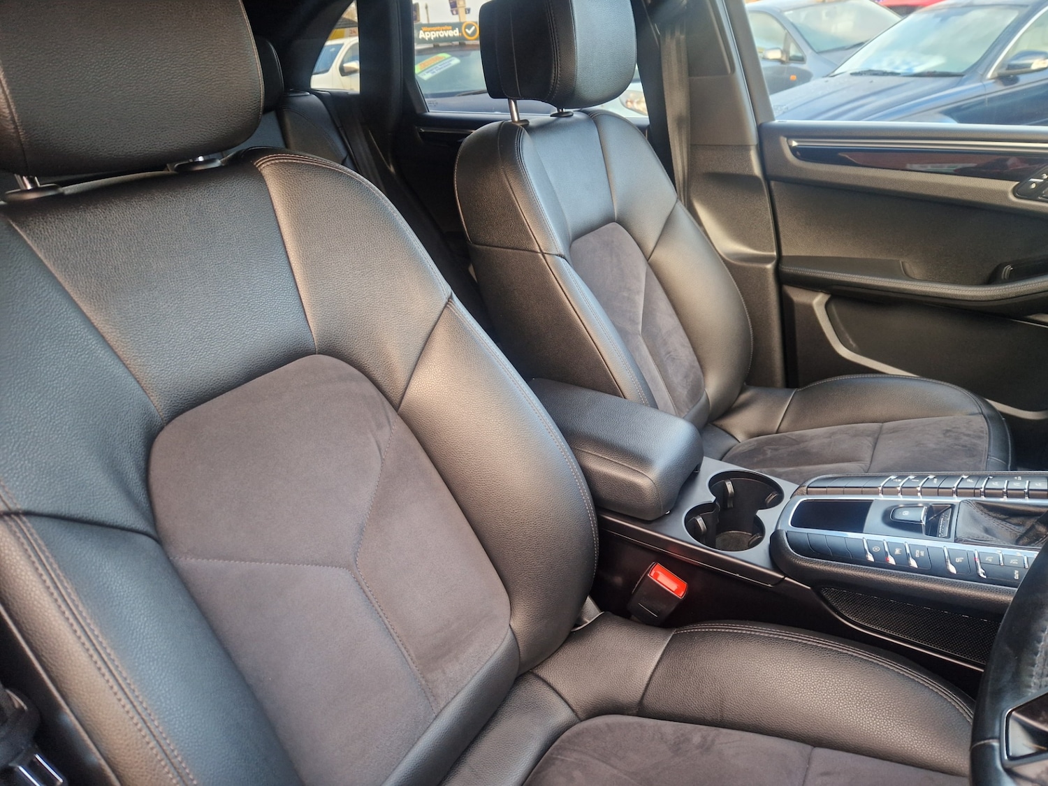 Used Porsche Macan 2015 for sale - 77045344: Photo 30