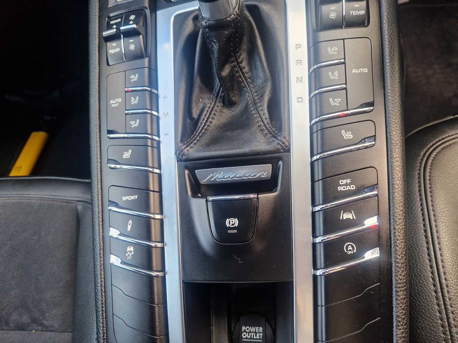 Used Porsche Macan 2015 for sale - 77045344: Photo 31