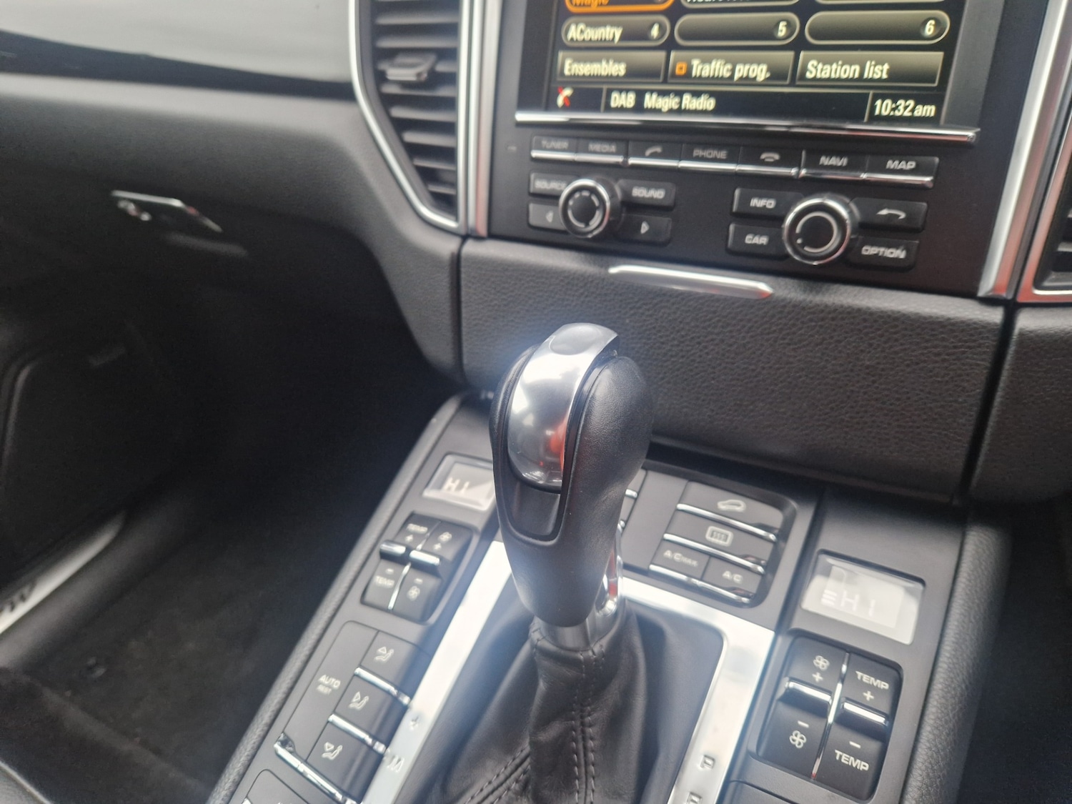 Used Porsche Macan 2015 for sale - 77045344: Photo 45