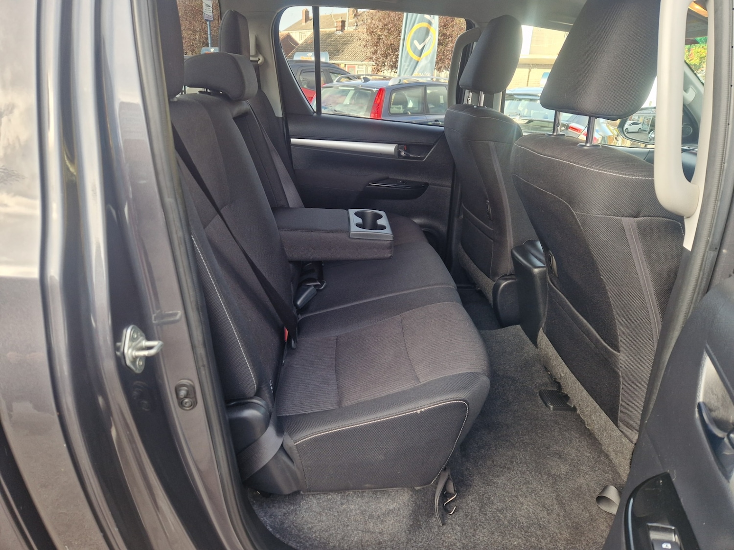 Used Toyota Hilux 2017 for sale - 76366796: Photo 31