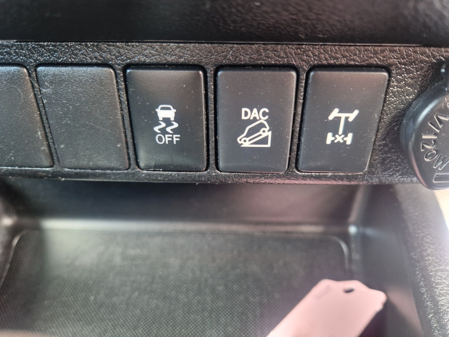 Used Toyota Hilux 2017 for sale - 76366796: Photo 40