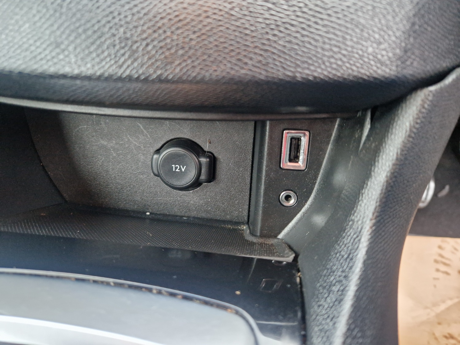 Used Peugeot 308 2016 for sale - 77198573: Photo 31