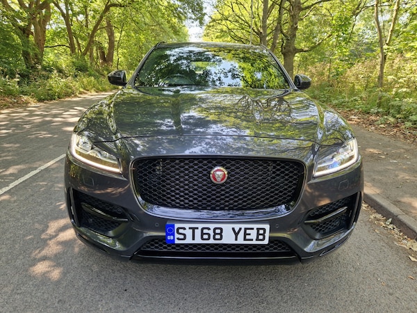 Used Jaguar F-Pace 2019 for sale - 75253162: Photo 2