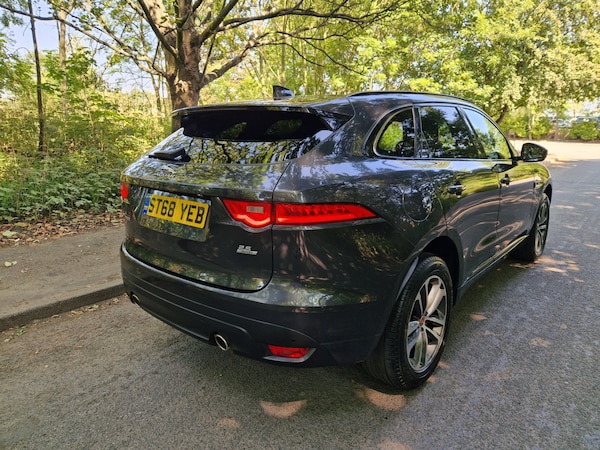 Used Jaguar F-Pace 2019 for sale - 75253162: Photo 5
