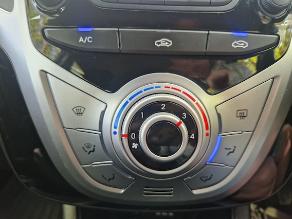 Used Hyundai Ix20 2012 for sale - 74615690: Photo 33