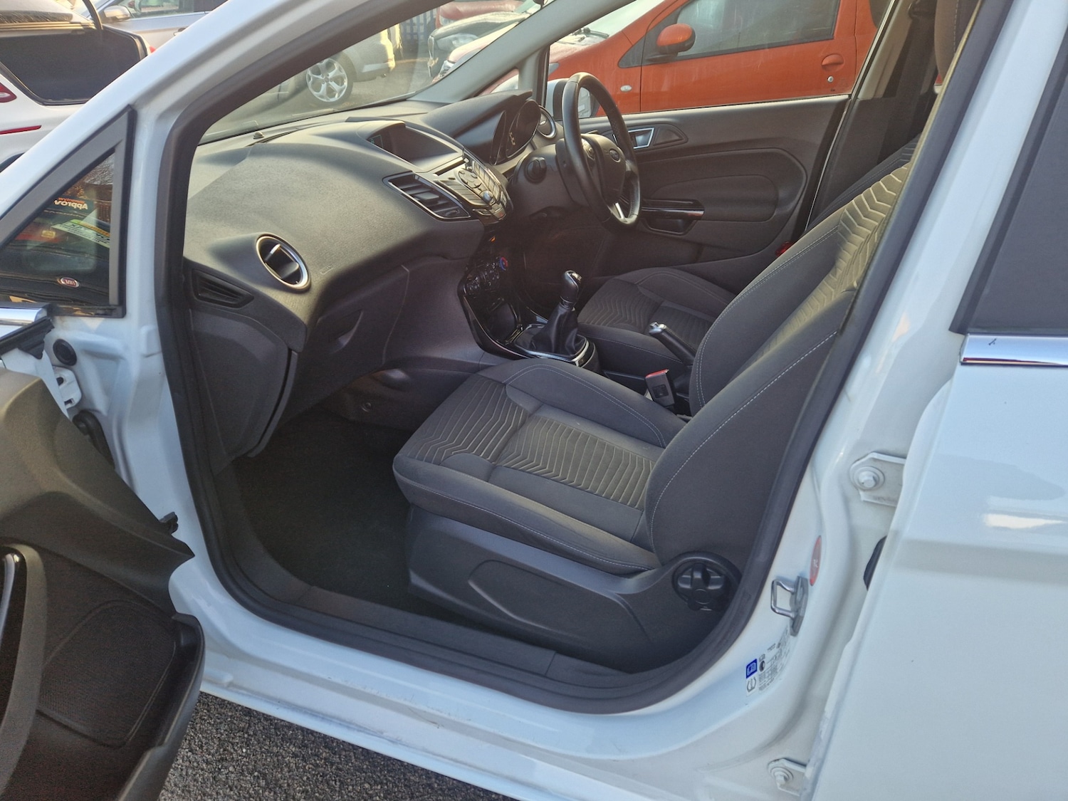 Used Ford Fiesta 2015 for sale - 77350398: Photo 15