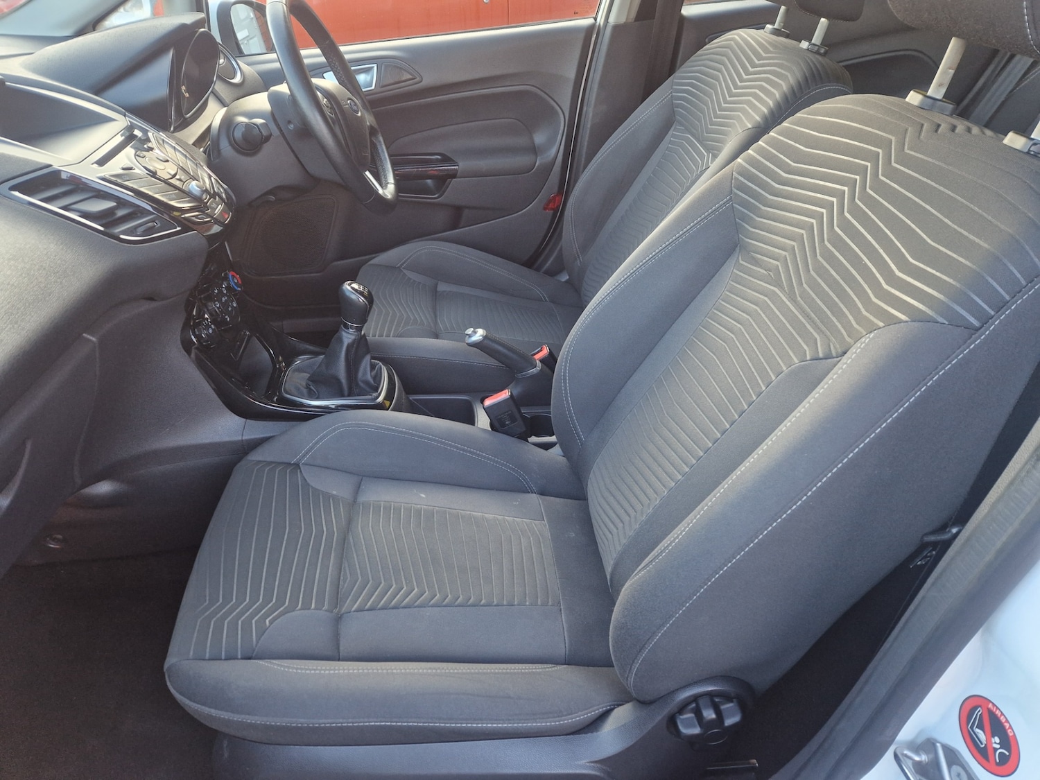 Used Ford Fiesta 2015 for sale - 77350398: Photo 16