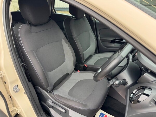 Used Renault Captur 2016 for sale - 76304565: Photo 29