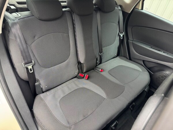 Used Renault Captur 2016 for sale - 76304565: Photo 31