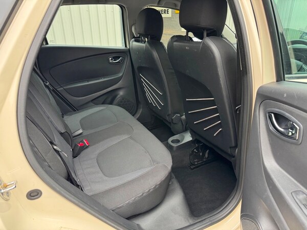 Used Renault Captur 2016 for sale - 76304565: Photo 32