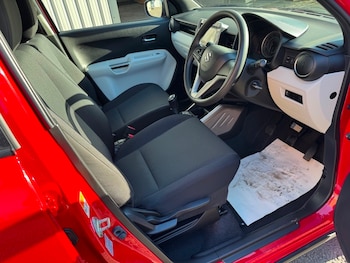 Used Suzuki Ignis 2017 for sale - 77697483: Photo