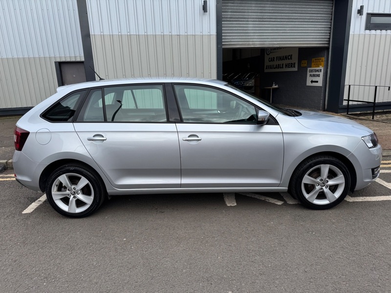 Used Skoda Rapid Spaceback 2019 for sale - 77697474: Photo 2