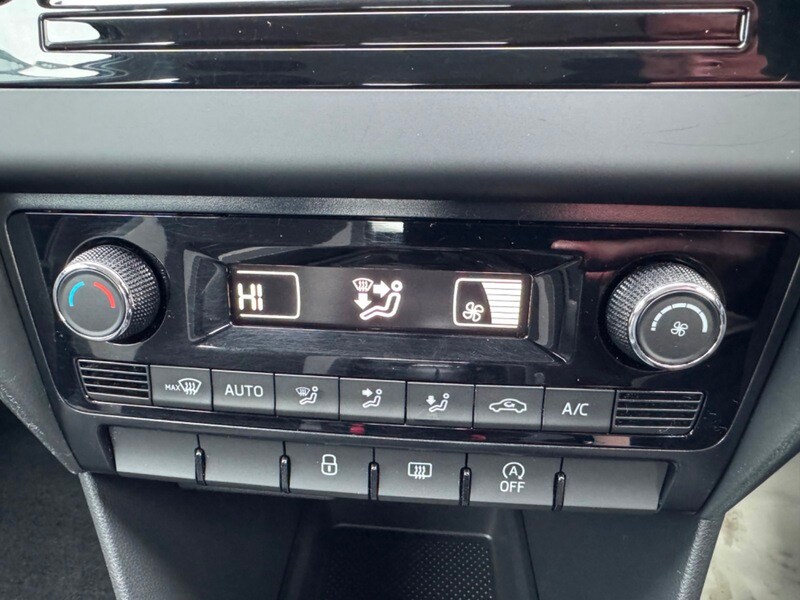 Used Skoda Rapid Spaceback 2019 for sale - 77697474: Photo 36