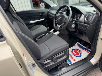 Used Suzuki Vitara 2017 for sale - 78819857: Photo