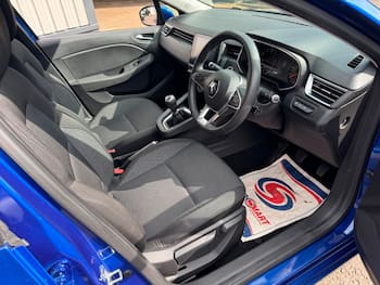 Used Renault Clio 2021 for sale - 79667785: Photo