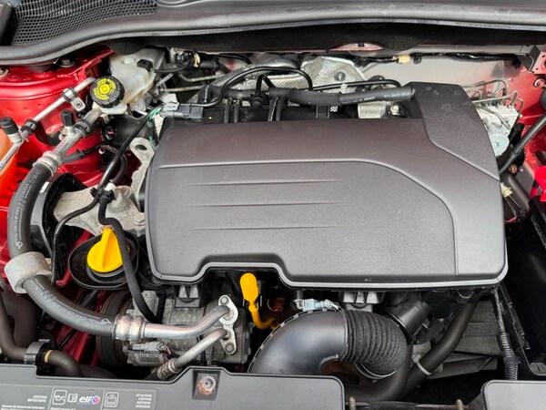 Used Renault Clio 2015 for sale - 76304501: Photo 18