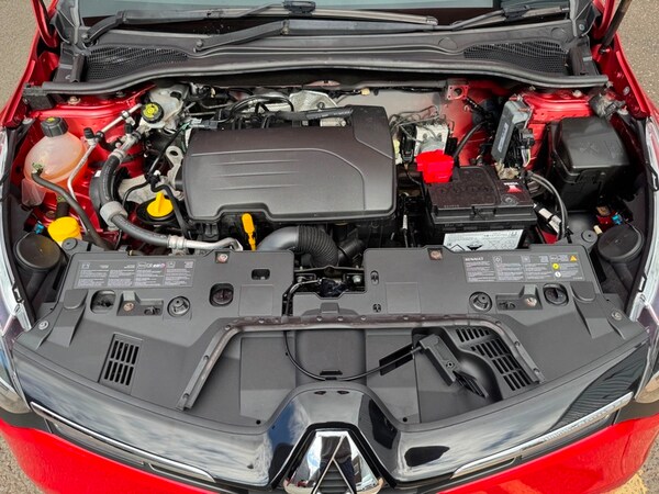 Used Renault Clio 2015 for sale - 76304501: Photo 19