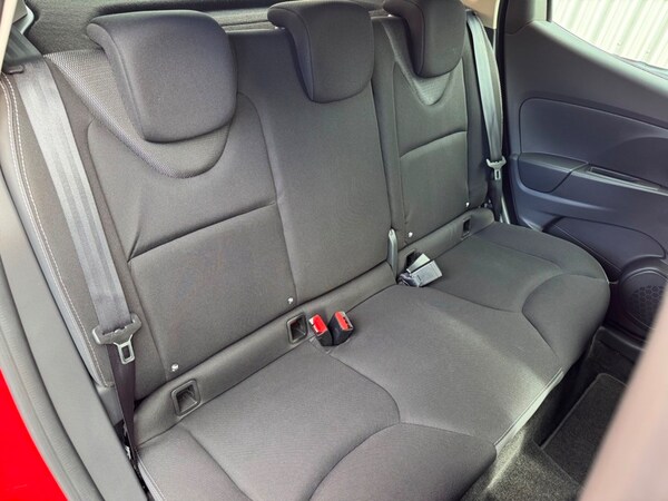Used Renault Clio 2015 for sale - 76304501: Photo 25