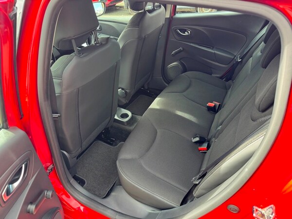 Used Renault Clio 2015 for sale - 76304501: Photo 27