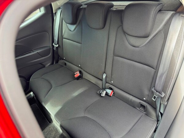 Used Renault Clio 2015 for sale - 76304501: Photo 28