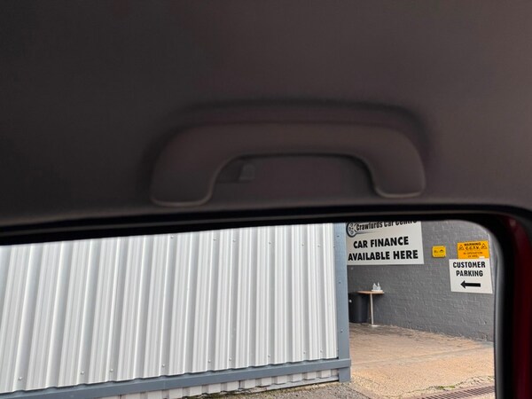Used Renault Clio 2015 for sale - 76304501: Photo 32