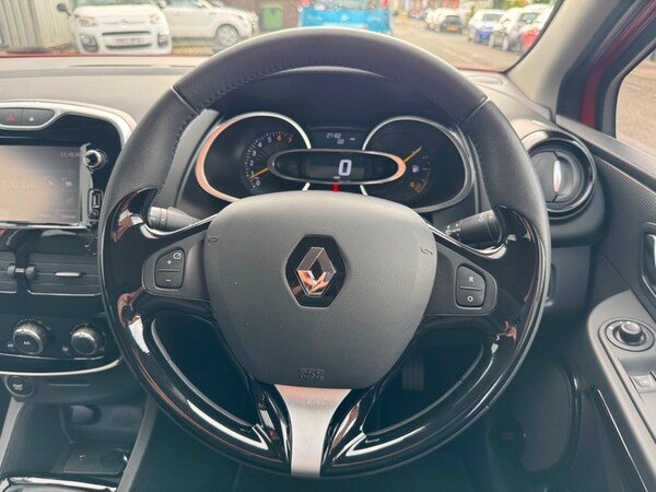 Used Renault Clio 2015 for sale - 76304501: Photo 37