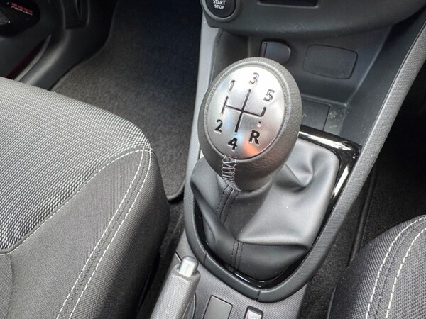 Used Renault Clio 2015 for sale - 76304501: Photo 48