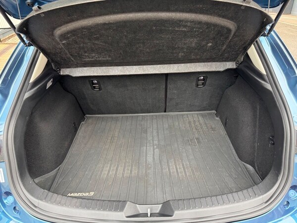 Used Mazda Mazda3 2018 for sale - 76304502: Photo 22