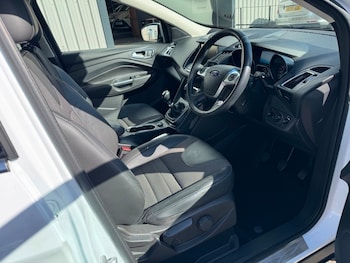 Used Ford Kuga 2016 for sale - 77953606: Photo