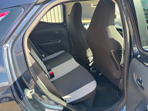 Used Toyota AYGO 2017 for sale - 76304538: Photo 26