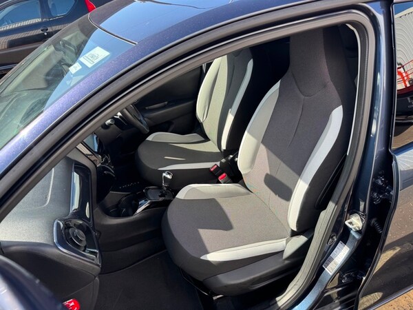 Used Toyota AYGO 2017 for sale - 76304538: Photo 29