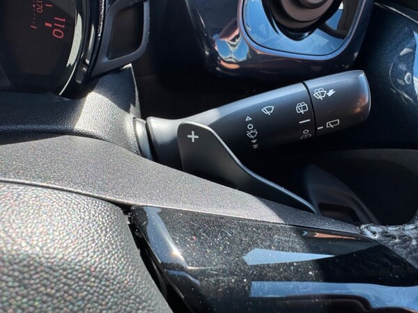 Used Toyota AYGO 2017 for sale - 76304538: Photo 39