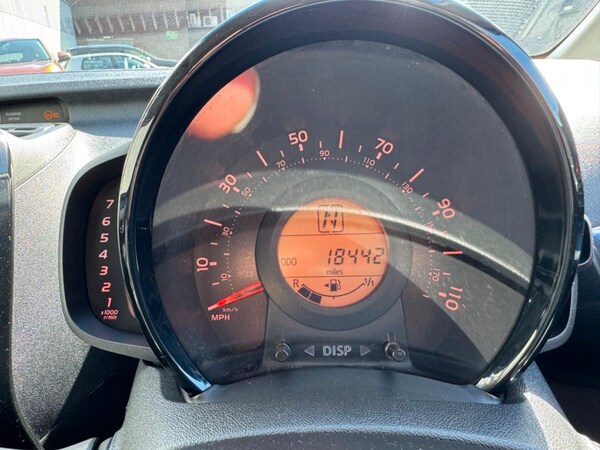 Used Toyota AYGO 2017 for sale - 76304538: Photo 42