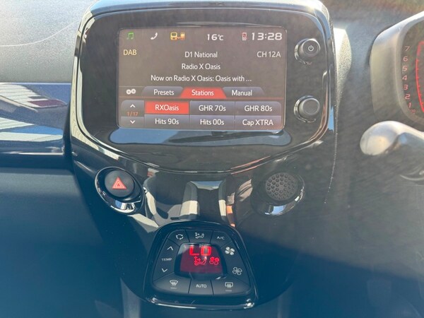 Used Toyota AYGO 2017 for sale - 76304538: Photo 47