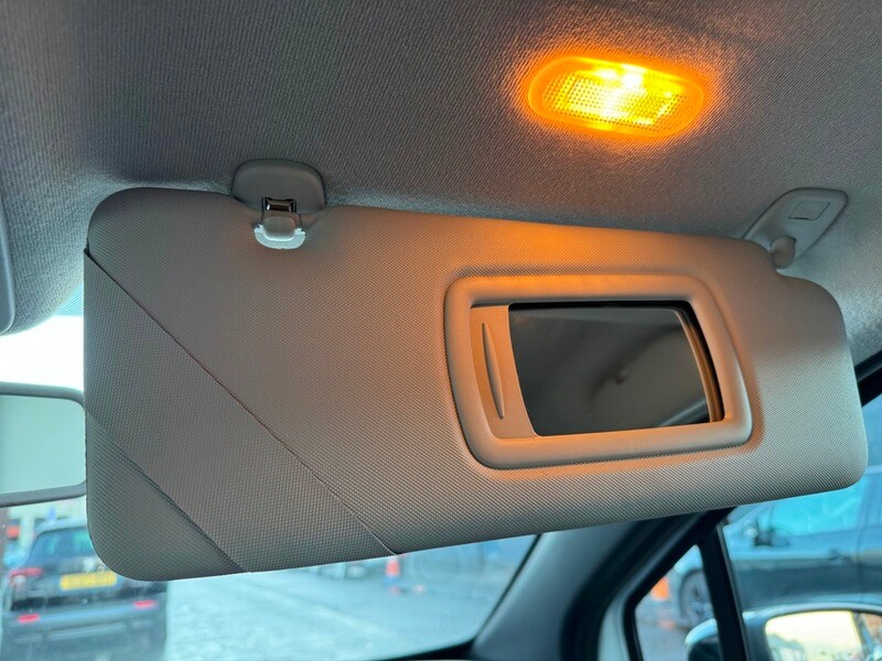 Used Renault Captur 2017 for sale - 77697462: Photo 44