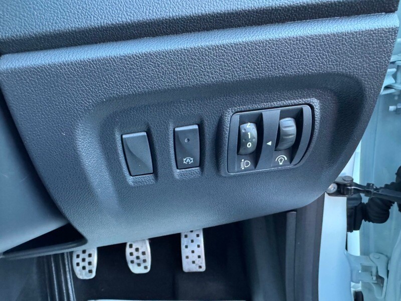 Used Renault Captur 2017 for sale - 77697462: Photo 45