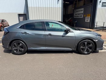 Used Honda Civic 2019 for sale - 79222364: Photo