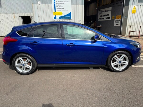 Used Ford Focus 2017 for sale - 76304514: Photo 2