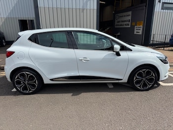 Used Renault Clio 2018 for sale - 79254713: Photo