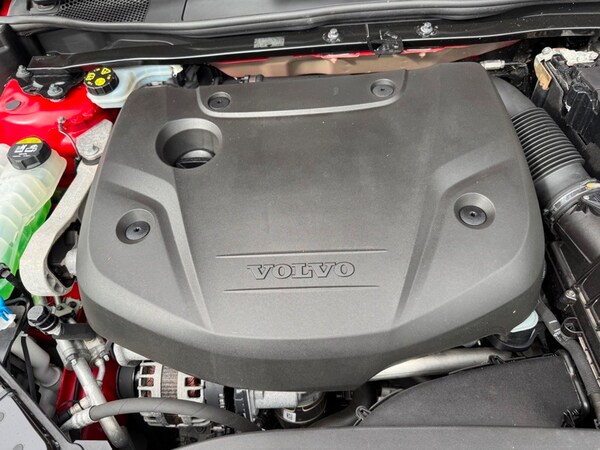 Used Volvo V40 2016 for sale - 76304541: Photo 18
