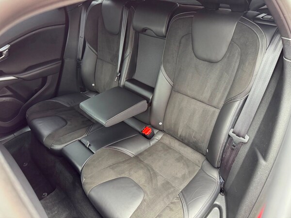 Used Volvo V40 2016 for sale - 76304541: Photo 37