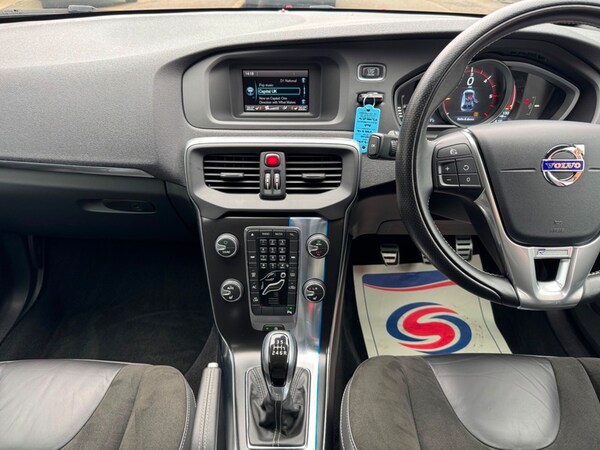 Used Volvo V40 2016 for sale - 76304541: Photo 49
