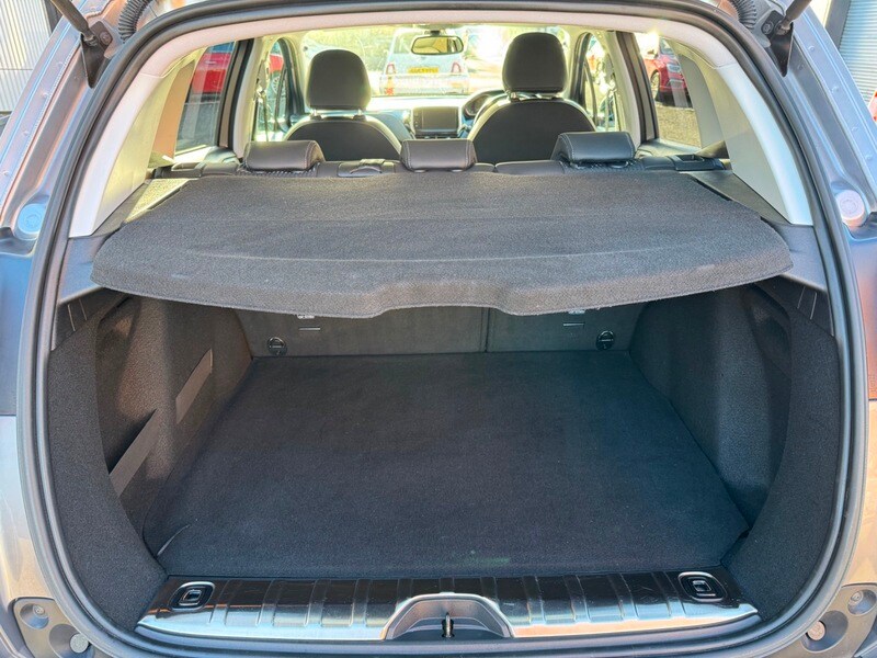 Used Peugeot 2008 2018 for sale - 77697471: Photo 19