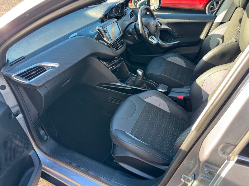 Used Peugeot 2008 2018 for sale - 77697471: Photo 28