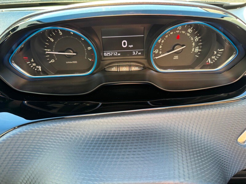 Used Peugeot 2008 2018 for sale - 77697471: Photo 32