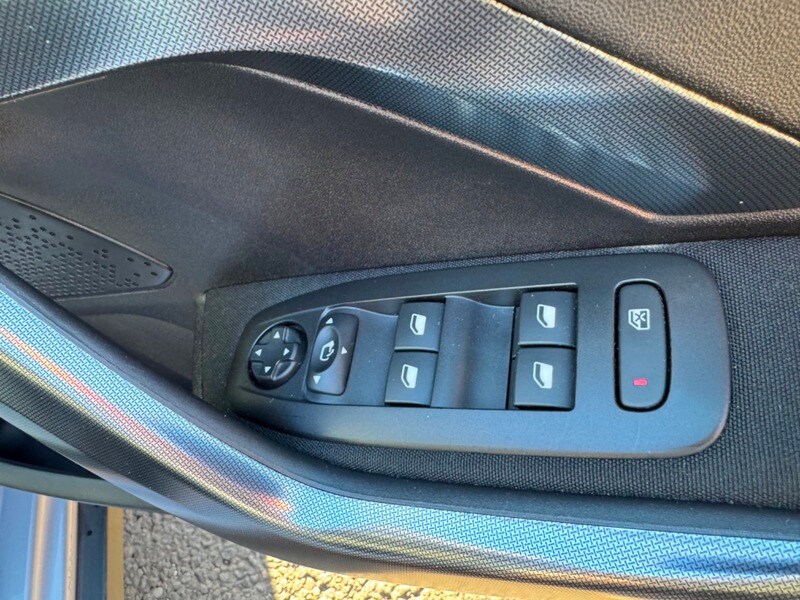 Used Peugeot 2008 2018 for sale - 77697471: Photo 45