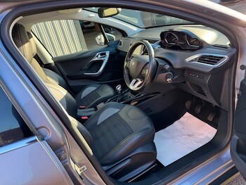 Used Peugeot 2008 2018 for sale - 77697471: Photo