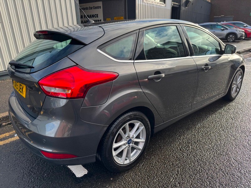 Used Ford Focus 2015 for sale - 77697478: Photo 10