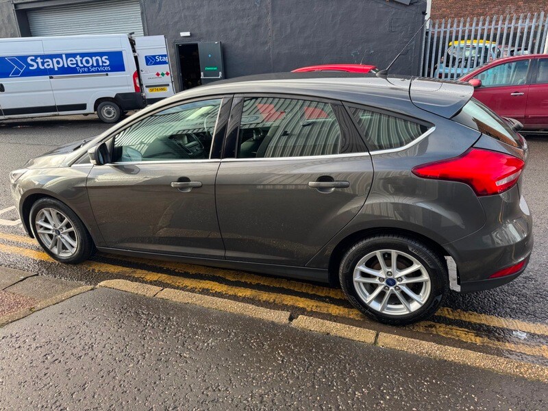 Used Ford Focus 2015 for sale - 77697478: Photo 12