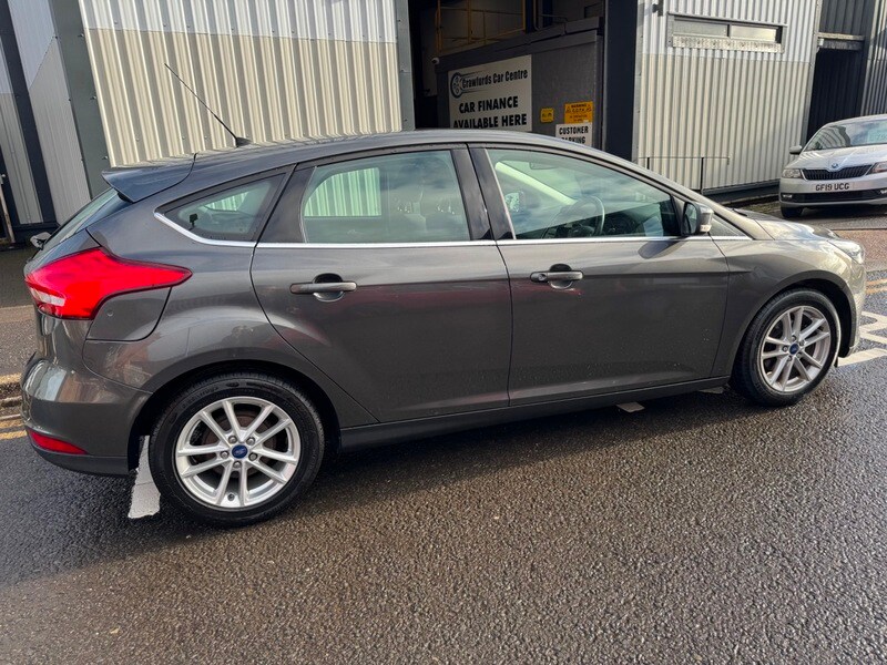 Used Ford Focus 2015 for sale - 77697478: Photo 9